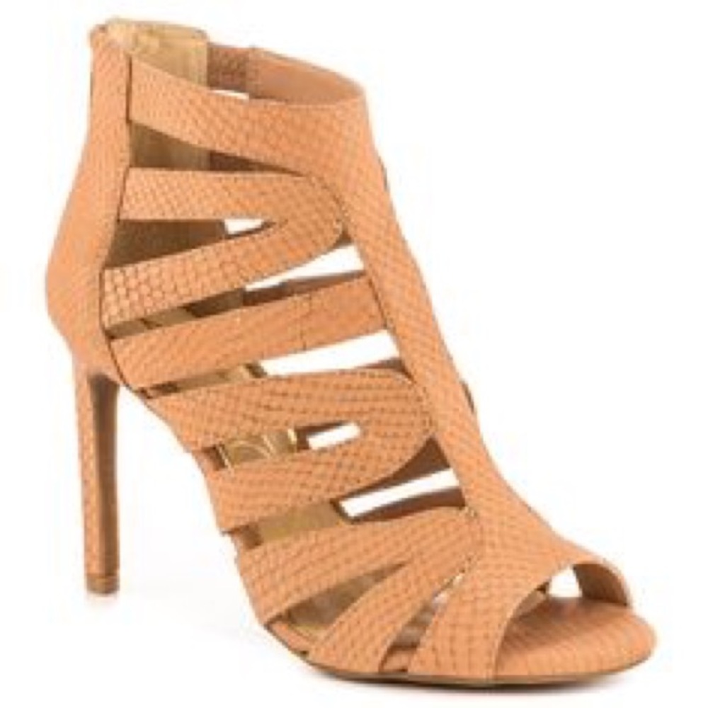 Jessica Simpson | Carey Powder Nude Stamp Heel